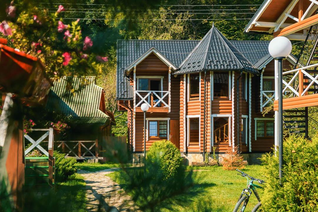 Gorycvit Hotel Verkhniy Yasenov Exterior photo